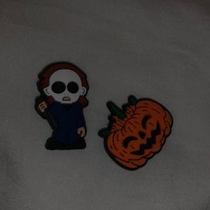 Halloween: set of 2 croc charms